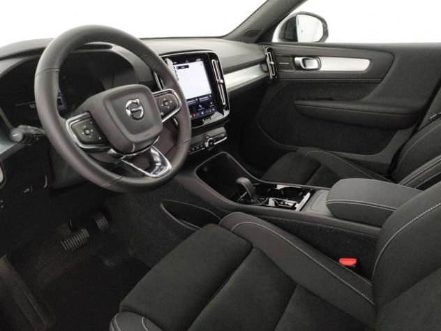 Volvo XC40 XC40 2.0 b3 Plus Black Edition auto - Foto 6