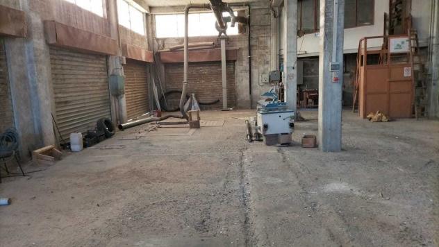 Industriale/Artigianale in vendita a Luni