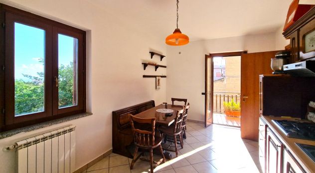 APPARTAMENTO AMPIA METRATURA CON POSSIBILITA' DI GARAGE E DI TERRENO ESCLUSIVI - - Foto 9