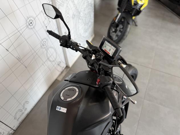 Honda Hornet 750 HORNET 750 E-CLUTCH - YM 2026 - Foto 8