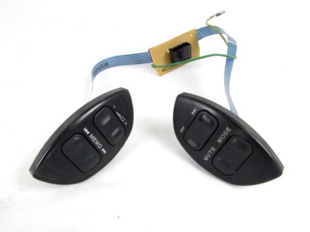 4112FA COMANDI AL VOLANTE MULTIFUNZIONE CITROEN XSARA PICASSO 2.0 D 66KW 5M 5P (2001) RICAMBIO USATO