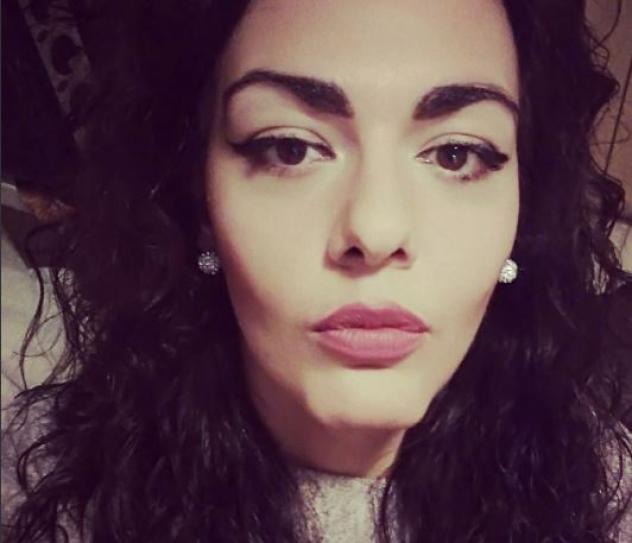 Donna di Marano di Napoli. Fisico Normale Tel: