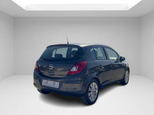Opel Corsa 1.4 16V 5 porte Cosmo - Foto 6