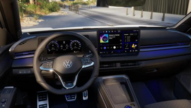 Volkswagen T-Roc 1.5 TSI ACT R-Line DSG - Foto 2