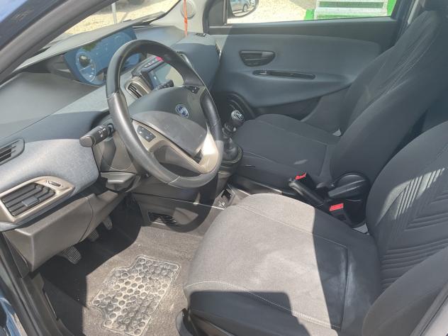 Lancia Ypsilon 1.0 FireFly 5 porte S&S Hybrid Ecochic Silver - Foto 8