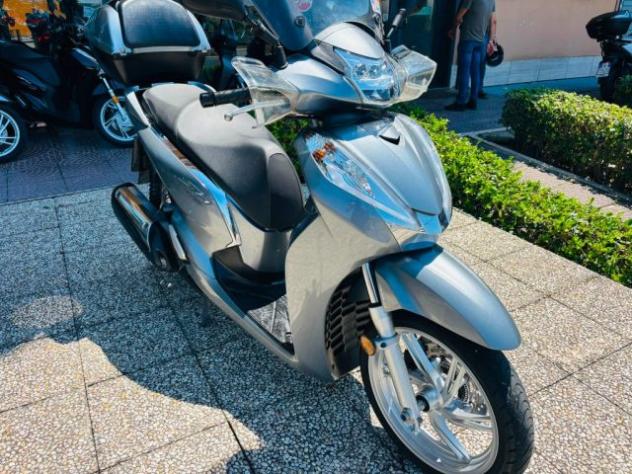 HONDA SH 300 i TUTTO INCLUSO ANCHE PASSAGGIO! rif. 23920820 - Foto 9