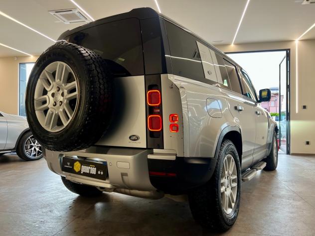 Land Rover Defender 110 3.0D I6 200 CV AWD Auto SE - Foto 3