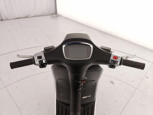 Vespa 125 cc VESPA SPRINT S 125 ABS E5 NERO CONVINTO - Foto 10