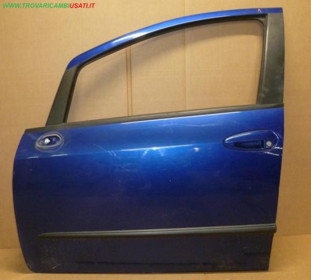 PORTA ANT.S. BLU MET. C/ALZ. E SERR.  Carrozzeria  Lamierati esterni  Porte  Porta ant. sx. FIAT - GRANDE PUNTO - 01-09-2005 - 01-12-2011, FIAT - GRAN