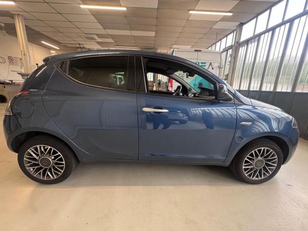 Lancia Ypsilon Ypsilon 1.2 ECOCHIC Gpl 69cv - Foto 9