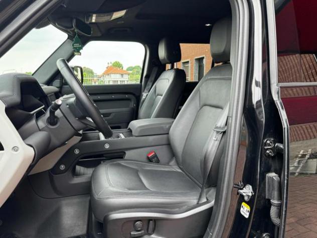 LAND ROVER Defender GARANZIA LAND 2028 110 3.0D I6 200 CV SE rif. 24010930 - Foto 8
