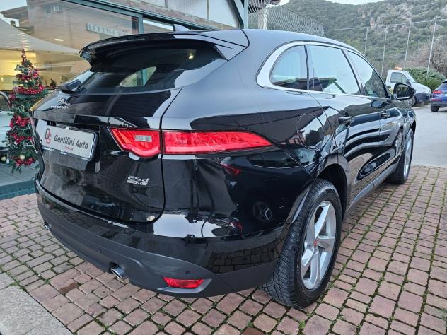 Jaguar F-Pace 2.0 D 240 CV AWD aut. Pure - Foto 6