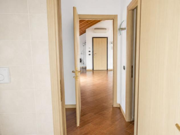 Appartamento di 85 m² con 2 locali e box auto in affitto a Rho - Foto 11