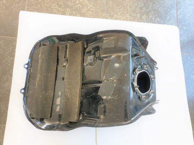 SERBATOIO CARBURANTE MOTO HONDA CBR 1000 RR - Foto 8