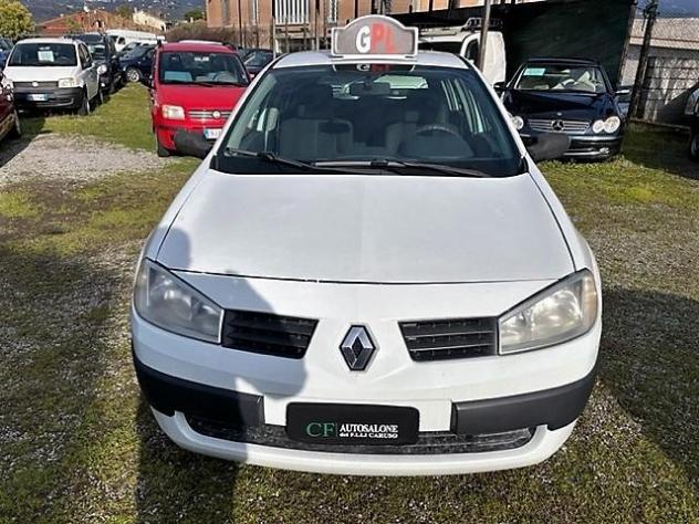 RENAULT - Mégane - 1.4 16V 5p. Confort Authentique - Foto 2