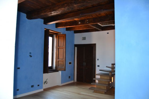 Attico finemente ristrutturato centro storico Rogliano (CS) - Foto 3