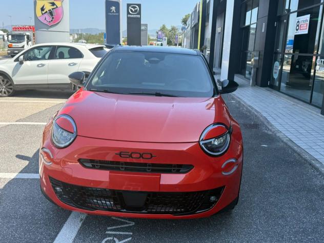 FIAT 600 1.2 Hybrid 145cv Sport Edizione milano cortina 26 prezzo valido con fin.to -1000 - Foto 2