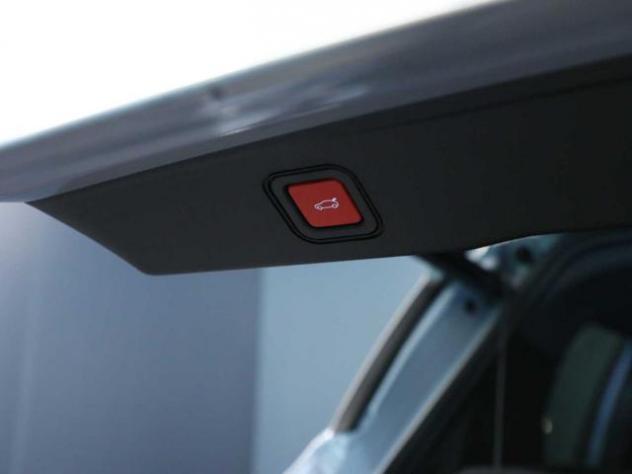 JEEP Avenger 1.2 Turbo e-hybrid 100CV Summit rif. 24016462 - Foto 9