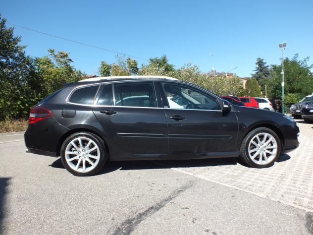 RENAULT LAGUNA 2.0 dCi 150CV SporTour 4Control - Foto 8