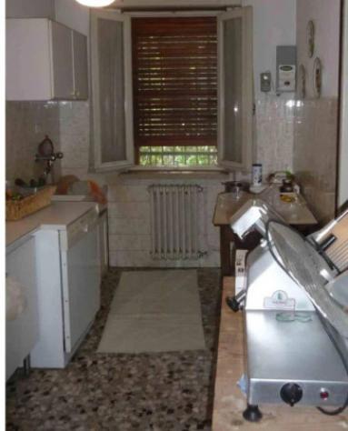Immobile in asta di 759 m² con più di 5 locali e box auto in vendita a Concamarise - Foto 16