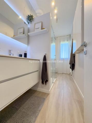 Una casa pronta da vivere, con una vista che conquista ogni giorno. - Foto 17