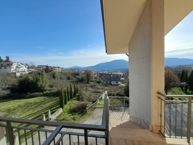 ATTICO mq 120 -Panoramicissimo- Centro urbano- Cantine e posti auto - Foto 2