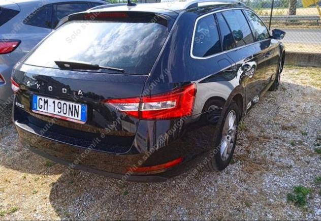 SKODA Superb 2.0 TDI EVO 150 CV SCR DSG Wagon Style rif. 24035104 - Foto 4