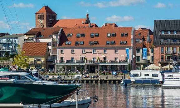 Cercasi Cameriera/e per ristorante in Germania anche senza esperienza