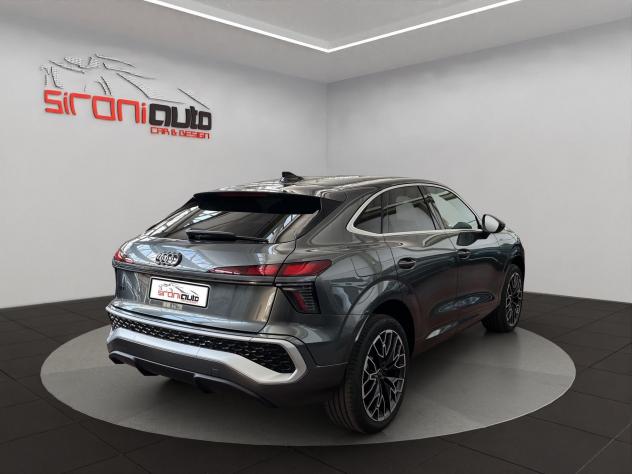 Audi Q3 Sportback 1.5 e-hybrid 272 cv S tronic S Line Edition - Foto 8