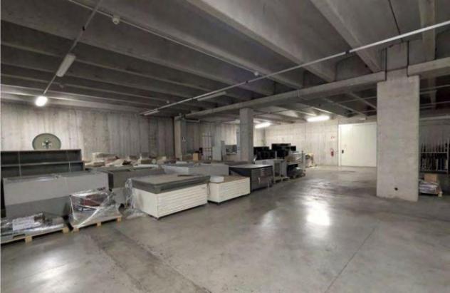 Immobile in asta di 5388 m², box auto in vendita a San Martino Buon Albergo - Foto 4