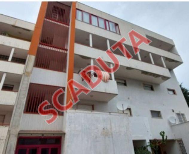 Immobile in asta di 119 m², box auto in vendita a Rodi Garganico