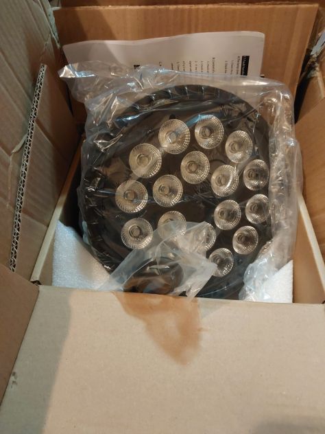 kit completo da 4 PAR LED SHEHDS professionali da 18x18W RGBW, NUOVI, mai usati - Foto 9