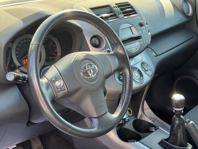 TOYOTA RAV4 2.2 4-4D 136 CV SOL 4X4 - Foto 8