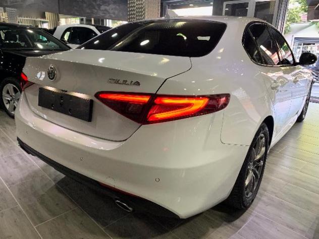 Alfa Romeo Giulia XENON*KAMERA*NAVI*VETTURA AZIENDALE ALFA ROMEO - Foto 2
