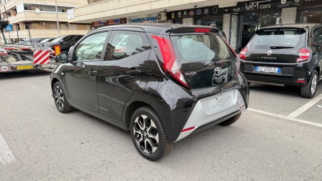 Toyota Aygo Connect 1.0 VVT-i 72 CV 5 porte x-cool LED NAVI CAR PLAY PDC BLUETOOTH CERCHI 16 - Foto 4