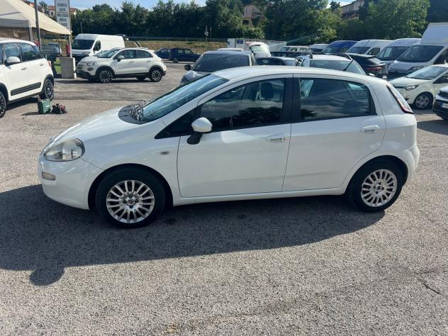 Fiat Punto 1.3 MJT II 75 CV 5 porte - Foto 4