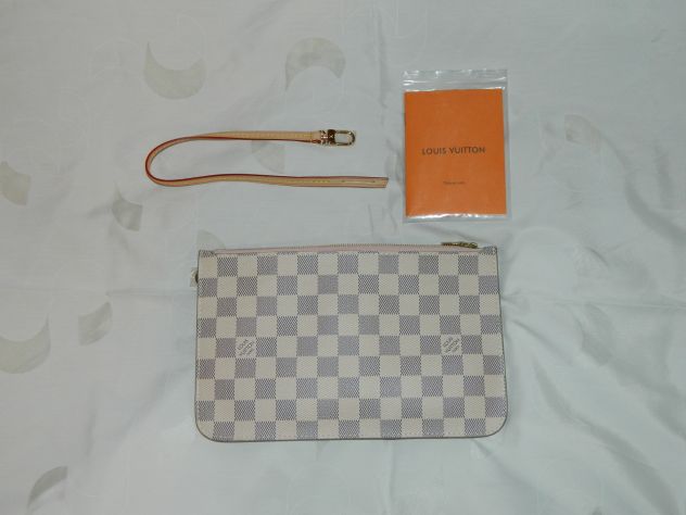 Louis Vuitton pochette Neverfull