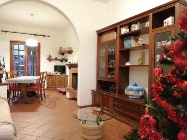 Terratetto in vendita a San Lorenzo Alle Corti - Cascina 100 mq Rif: 1300892