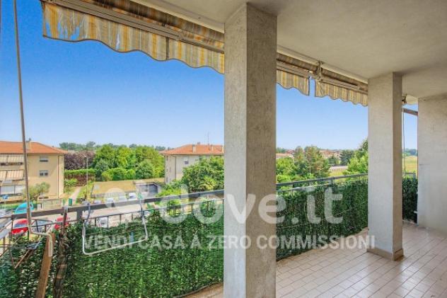 Appartamento di 102 m² con 3 locali e box auto in vendita a Lonate Pozzolo