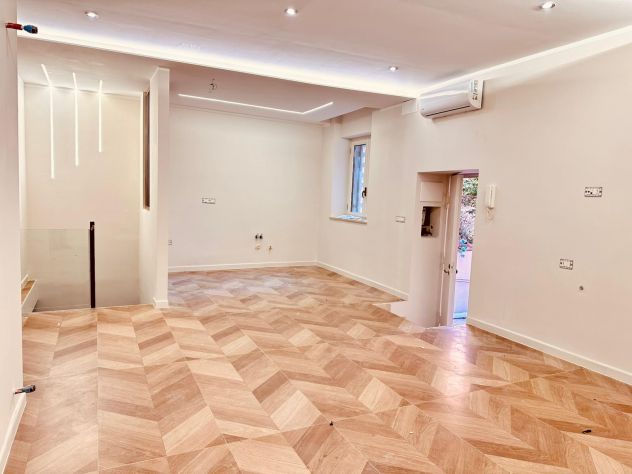 Soluzione indipendente con spazio esterno - Foto 4