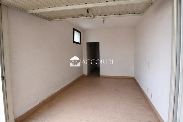 APPARTAMENTO di 3 vani e di 72 mq (PAESE) rif. PE14 - Foto 17
