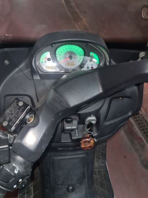 Suzuki Burgman AN 250 del 2003 - Foto 8