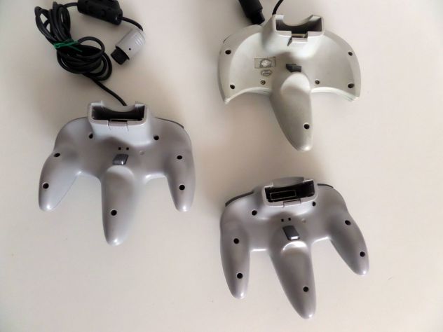 Joypad per Nintendo 64 guasti per ricambi. - Foto 5