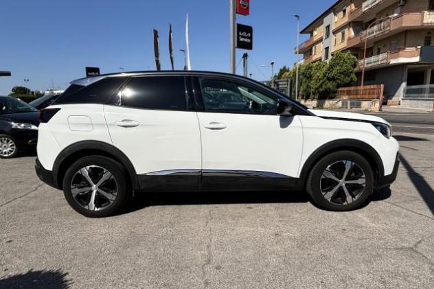 PEUGEOT 3008 BlueHDi 130 S&S EAT8 Allure rif. 23938244 - Foto 4