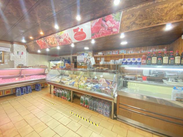 Attività Commerciale in vendita a Catania, Vulcania