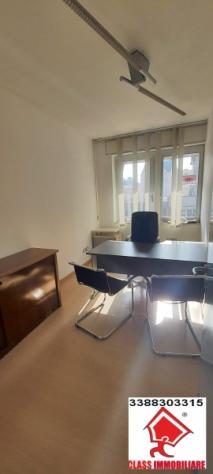 UFFICIO LUMINOSO 9 STANZE CABLATO DOPPIO INGRESSO 200MQ - Foto 4