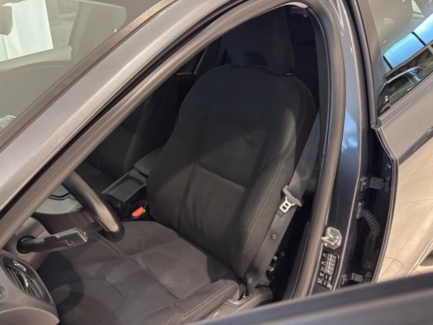 Volvo V40 D2 1.6 Momentum Diurne LED Bluetooth Clima Cruise - Foto 3
