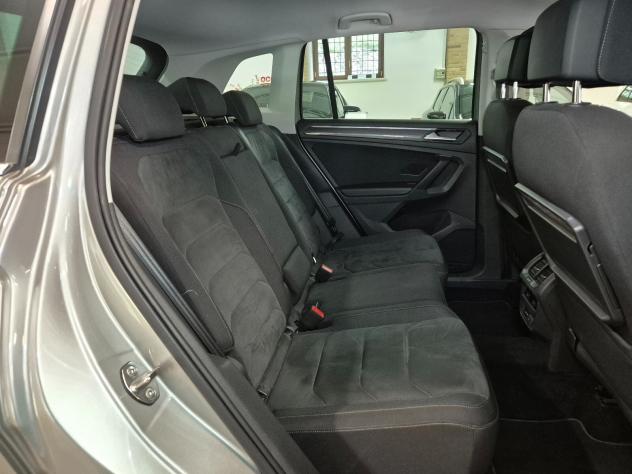 Volkswagen Tiguan 2.0 TDI SCR DSG Advanced BlueMotion Technology **km 99.000** display digitale - Foto 8