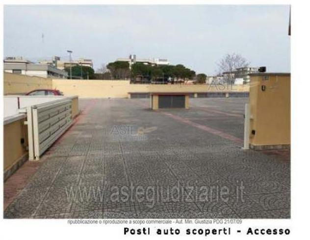 IMMOBILI-ALTRA CATEGORIA-Via Pochielli, 8/L - Foto 3