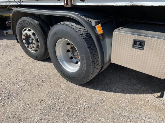 VOLVO FH 12 460 CON CASSONE RIB.BIL. 8 TON - Foto 6